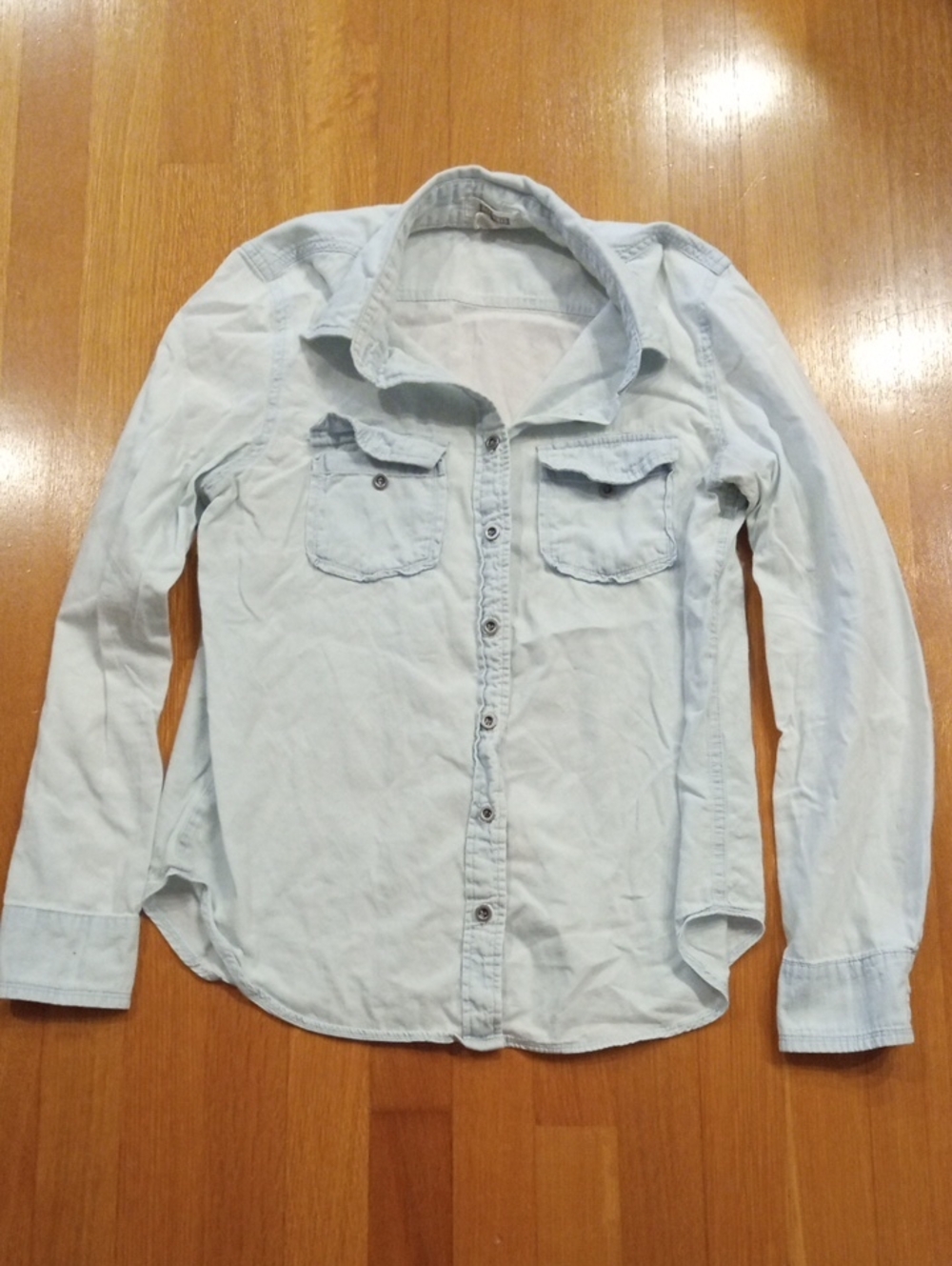 100% Cotton Women's Button Down Bleached Look Top Medium
